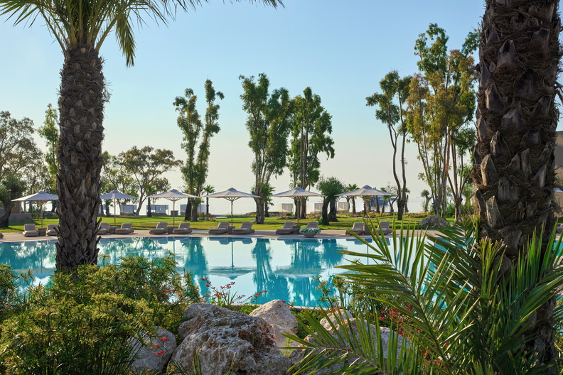 Tiara Holidays - Ikos Odisia - deluxe pool
